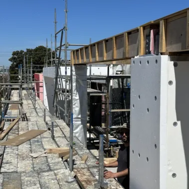 Polyester installation