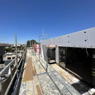 Polyester installation