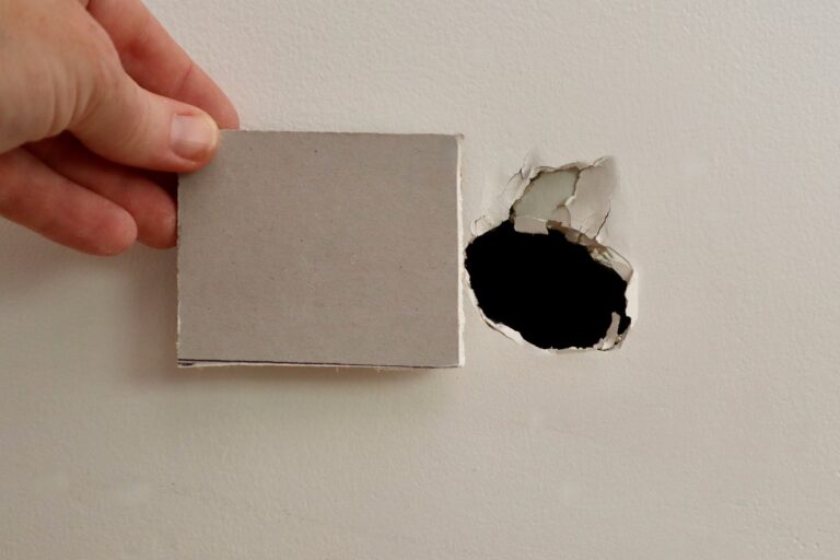A guide to fixing broken plasterboard
